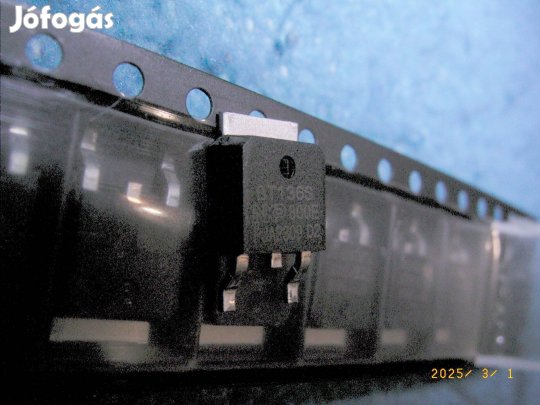 BT136S-800E SMD TO-252 triak, új