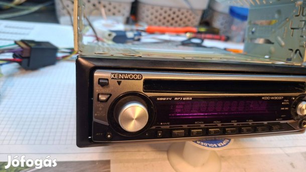 BT-s Kenwood KDC-W3037