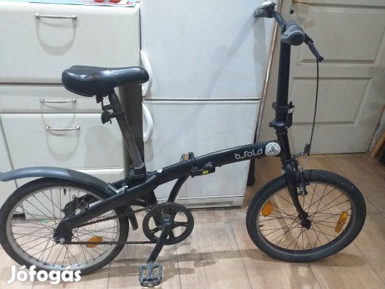 B.fold ö sszecsukható kerékpár, bicikli