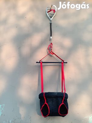 Baba hinta, ajtó keretre függeszthető