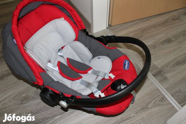 Baba hordozó eladó Chicco