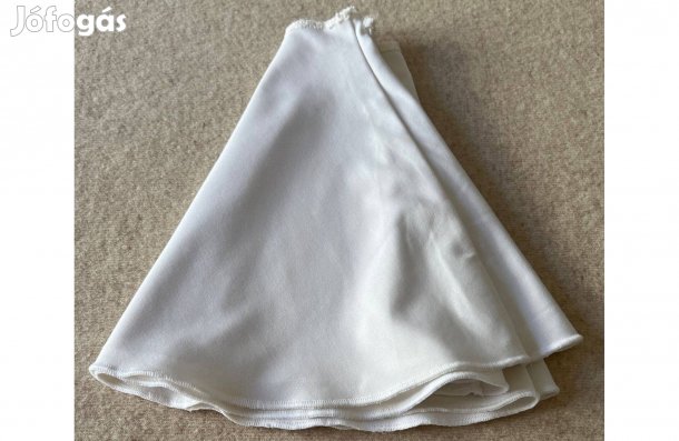 Baba szoknya pörgős - játék