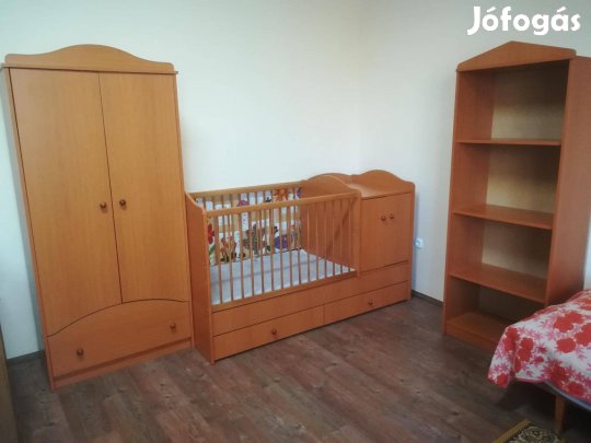 Bababútor gyermekbútor kombi gyerek ágy + két szekrény