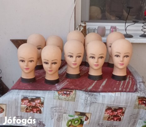 Babafej 10db eladó 3500Ft /db, egyben 30000Ft.