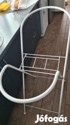 Babakád állvánnyal 