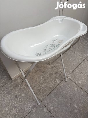 Babakád álvánnyal