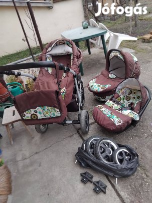 Babakocsi eladó tartozékokkal
