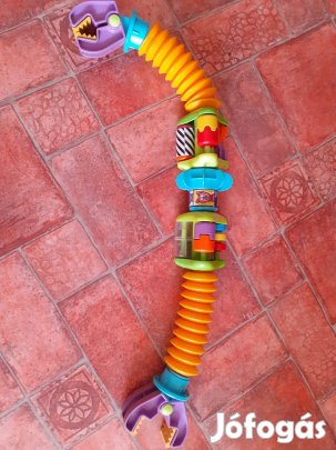 Babakocsira szerelhető bébi játék