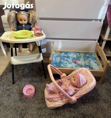 Babaszett: baba-ágy,-kocsi,-hordozó,- etetőszék, bili es ajándek lámpa