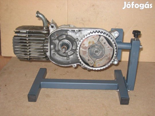 Babetta 207/ 210 szerelő állvány