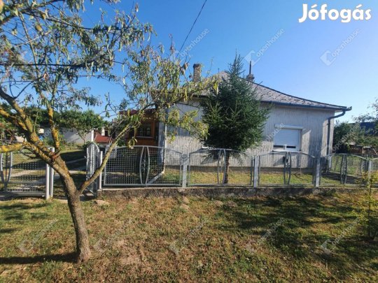 Babócsán eladó családi ház melléképületekkel, akár gazdálkodásra is