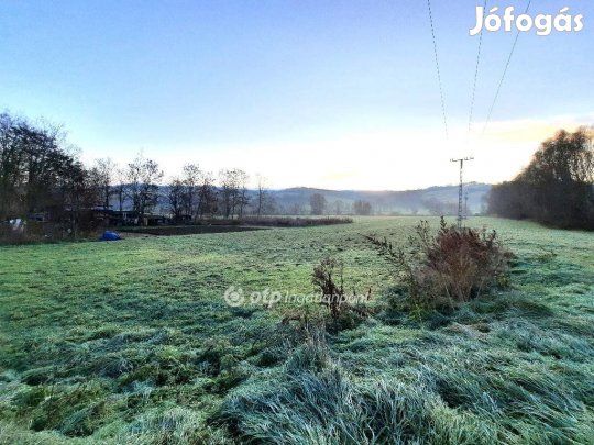 Bábonymegyeri 1800 nm-es telek eladó