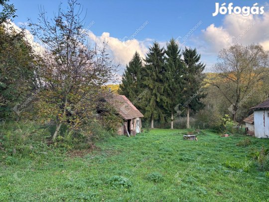 Babosdöbrétei eladó 1633 nm-es telek