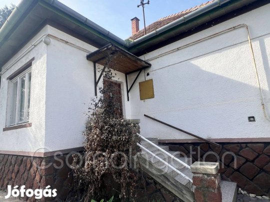 Babót - összkomfortos 2 szoba nappalis ház eladó