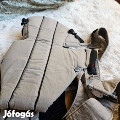 Babybjörn Mini kenguru babahordozó használt a képek szerint