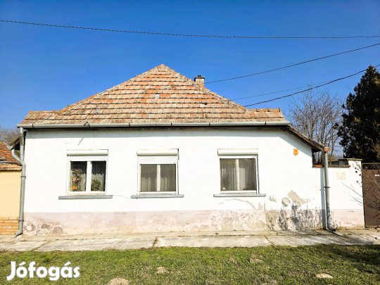 Bács-Kiskun megye Csátalja, 3 szobás családi ház vidéki nyugalommal