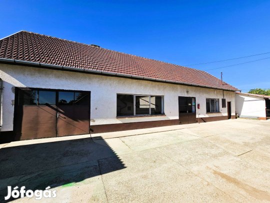 Bács-Kiskun megye - Kelebia ipari telephely, műhely eladó!