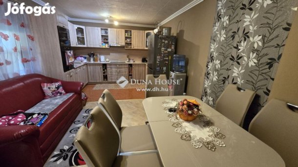 Bácsalmási 10 nm-es ház eladó