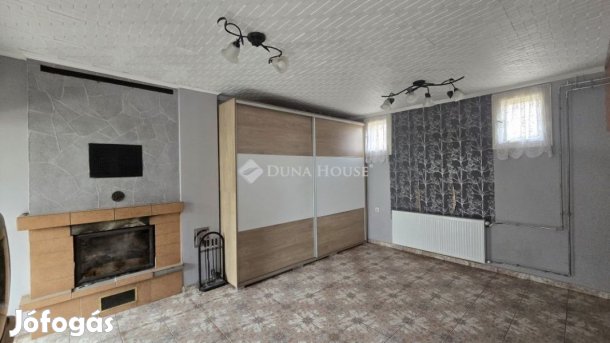 Bácsalmási 140 nm-es ház eladó