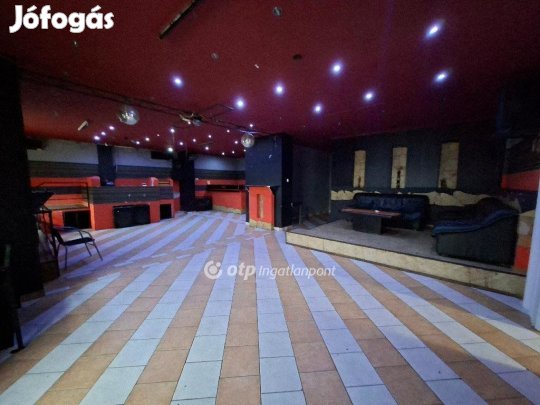 Bácsbokodi 208 nm-es ház eladó