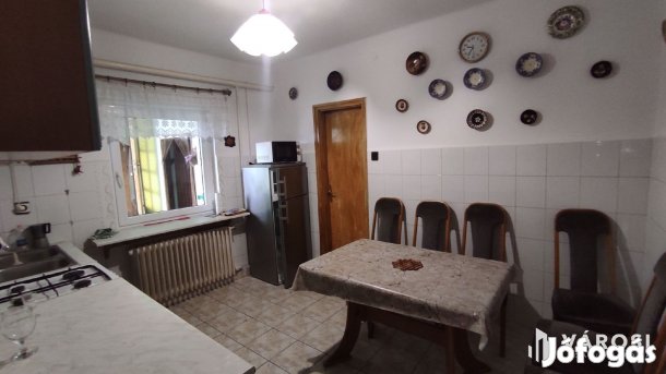 Badacsony oldalában családi ház kedvező áron eladó