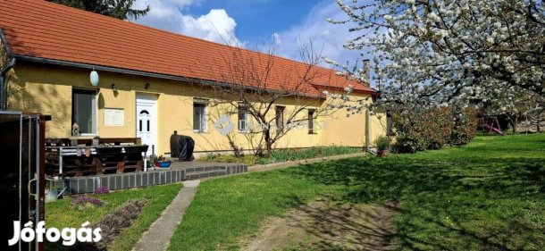 Badacsonytördemici 110 nm-es ház eladó