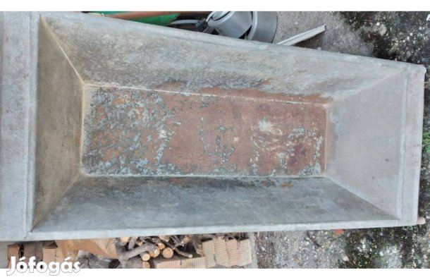 Bádogteknő Egerben eladó