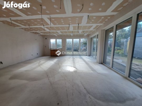 Bajai eladó 100 nm-es ház