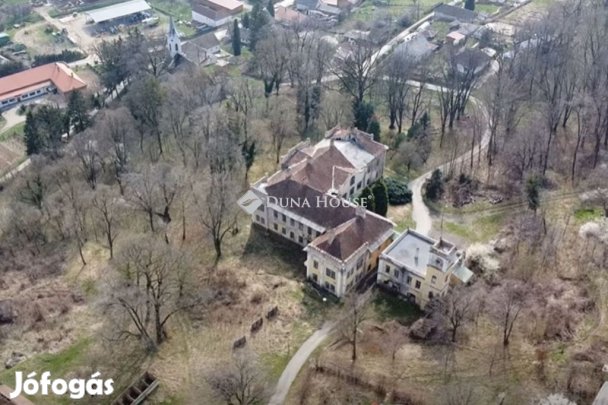 Bakócai 1860 nm-es ház eladó