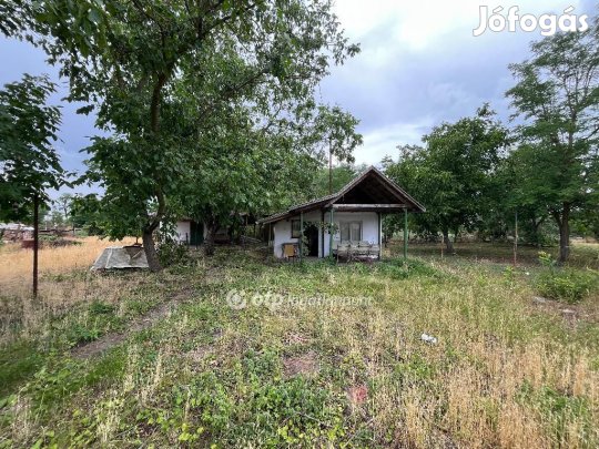 Bakonszegi 48 nm-es ház eladó