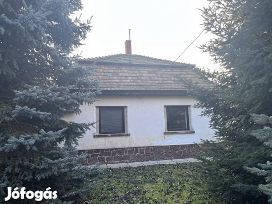 Bakonybánk külterület ház