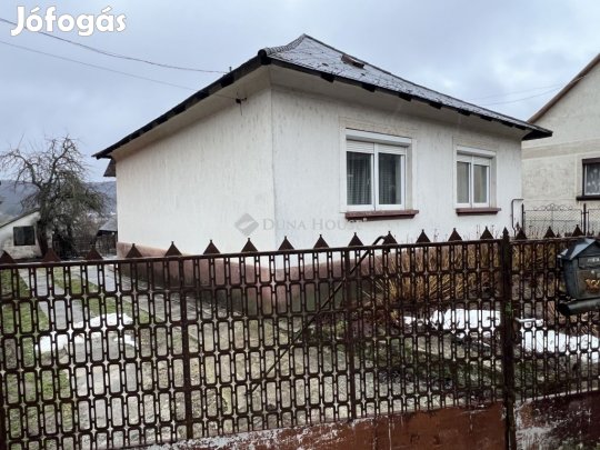 Bakonycsernyei eladó 76 nm-es ház