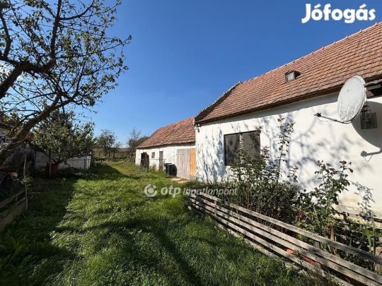 Bakonysági eladó 97 nm-es ház