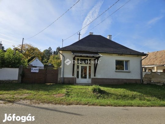 Bakonyszentlászlói 136 nm-es ház eladó