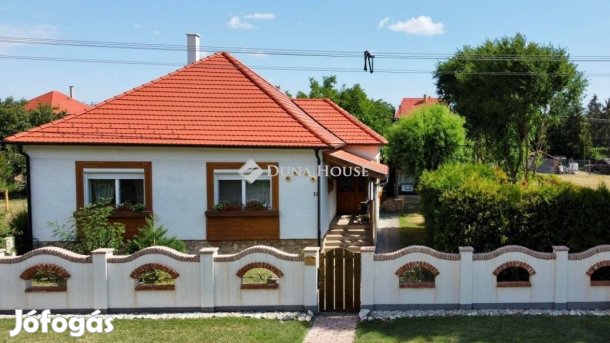 Bakonyszentlászlói eladó 110 nm-es ház