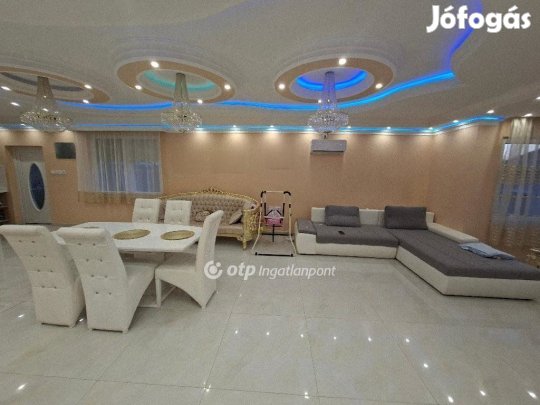 Baksi 128 nm-es ház eladó