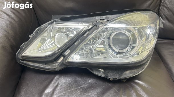 Bal fényszóró A2128200939 eladó