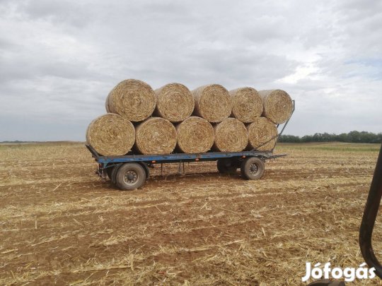 Bálaszállító pótkocsi