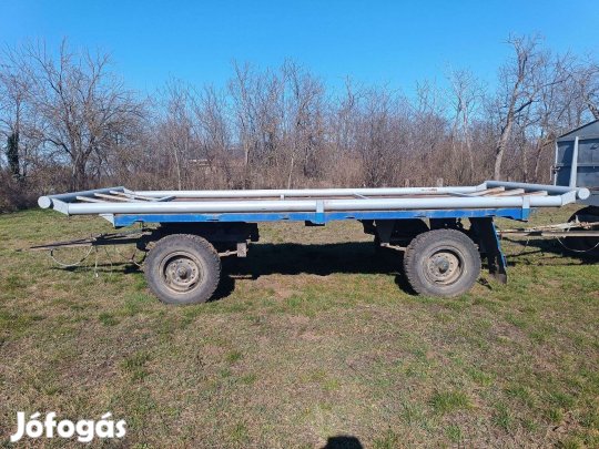 Bálaszállító pótkocsik IFA HL6002, E5/2