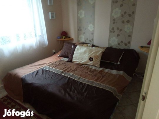 Balaton D-i partján, Balatonfenyvesen klímás nyaraló kiadó!