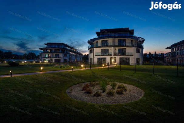 Balaton parti lakás, vállalkozással együtt eladó