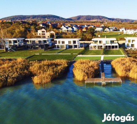 Balatonakalii 94 nm-es ház eladó