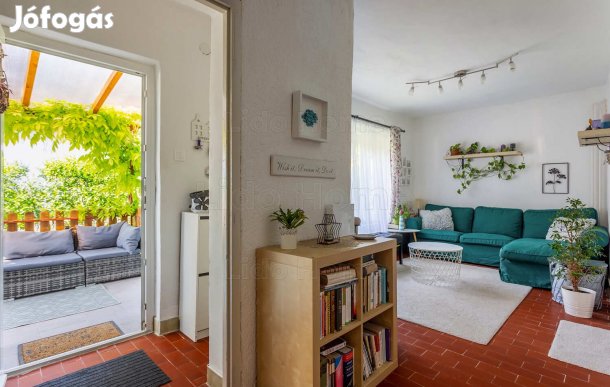 Balatonakarattyán családi ház eladó