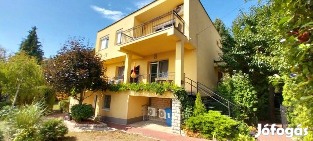 Balatonalmádiban 300m-re a vízparttól Last Minute Áron !16 000Ft /2fő