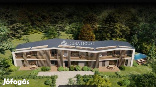 Balatonalmádii 51 nm-es lakás eladó