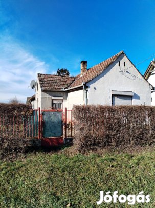 Balatonberény családi ház eladó