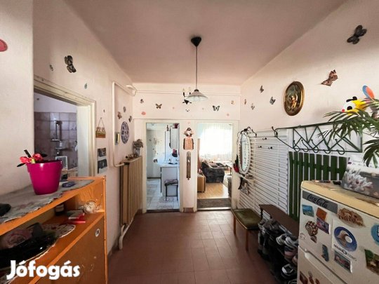 Balatonfenyvesen családi családi ház eladó