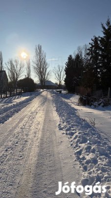 Balatonfőkajár csendes utcájában építési telek eladó