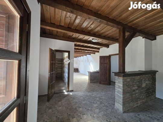 Balatonfőkajári 120 nm-es ház eladó