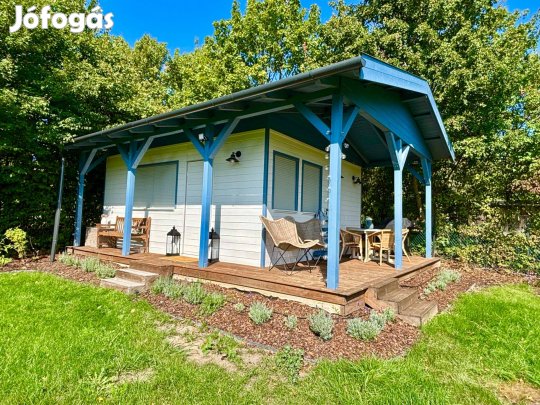 Balatonfüreden Nyaraló csendes helyen eladó!